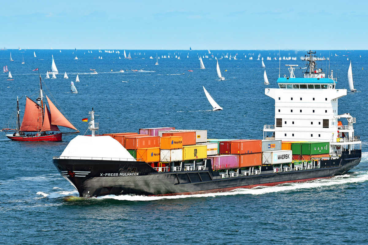 Feederschiff X-PRESS MULHACEN (IMO 9365960) am 23.06.2019 auf der Ostsee in Richtung Kiel steuernd