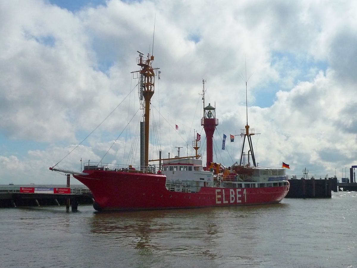 Feuerschiff  Elbe 1  im Cuxhavener Hafen, 10.9.2015