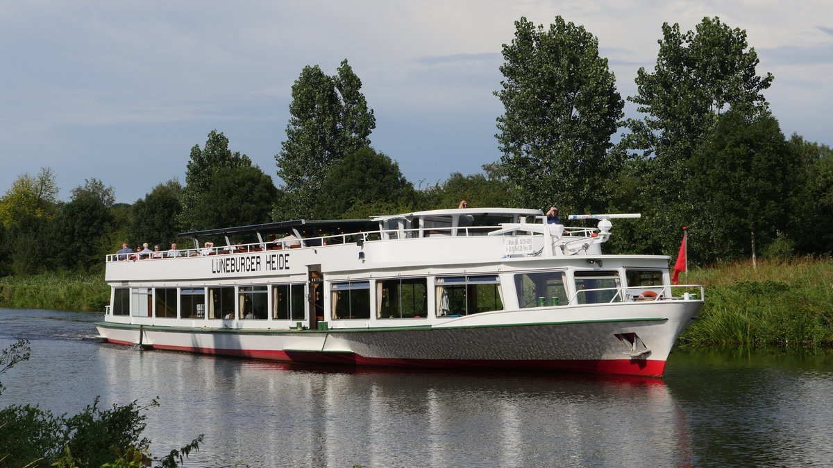 FGS LÜNEBURGER HEIDE, Artlenburg, ENI 04306440, Reederei J. Wilcke auf dem Elbe-Lübeck-Kanal unterhalb Schleuse Witzeeze zu Tal Richtung Lauenburg; 31.07.2019
