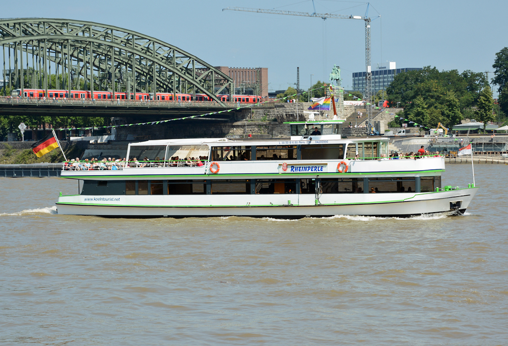 FGS  Rheinperle  auf dem Rhein in Köln - 31.07.2014