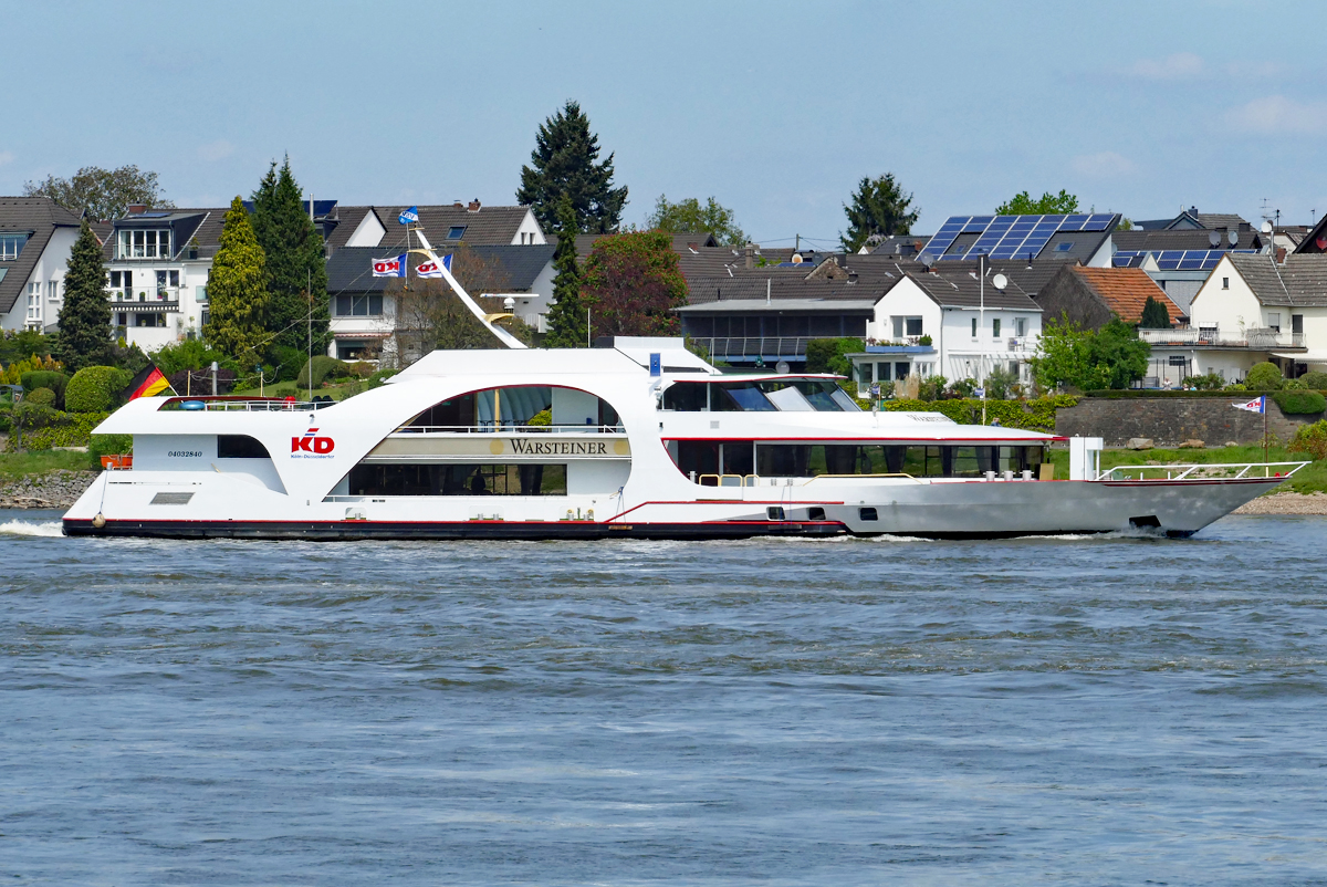 FGS  Warsteiner  der KD auf dem Rhein in Mondorf - 06.05.2017