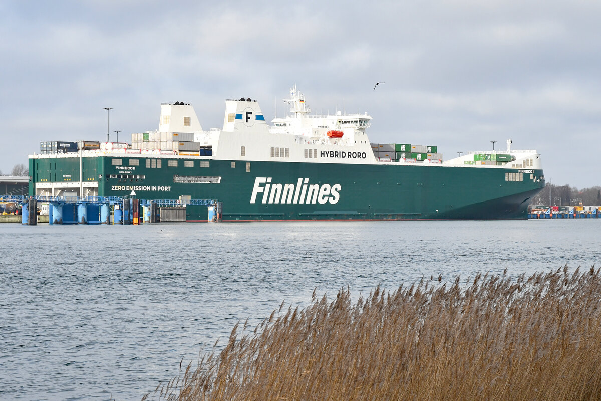 FINNECO II (IMO 9856842, Finnlines) am 27.01.2024 in Lübeck-Travemünde