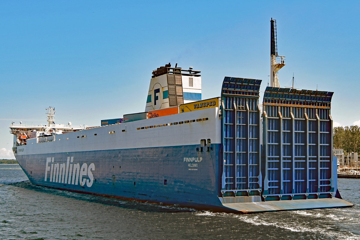 FINNPULP (IMO 9212644) am 30.06.2018 Lübeck-Travemünde verlassend