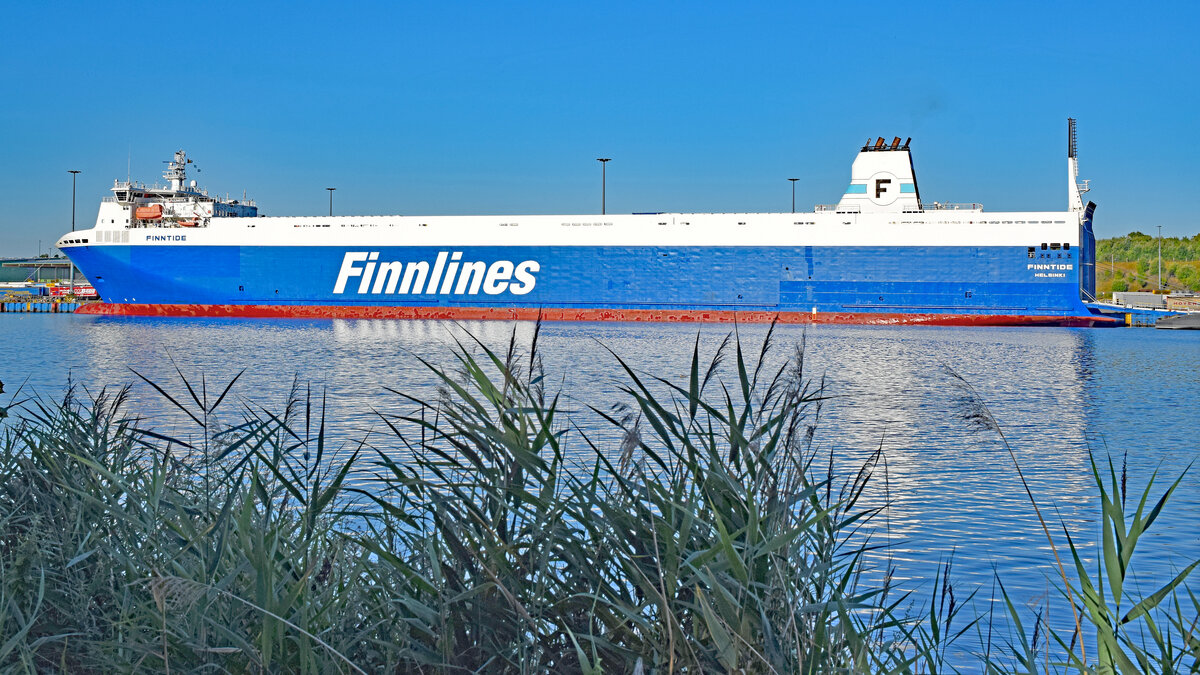 FINNTIDE (IMO 9468920, Finnlines) am 12.08.2022 am Skandinavienkai in Lübeck-Travemünde