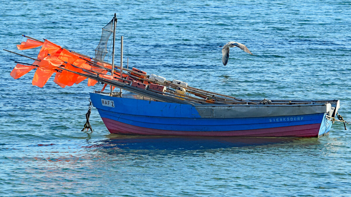 Fischereiboot HAF 2 am 22.09.2021 in der Ostsee bei Sierksdorf