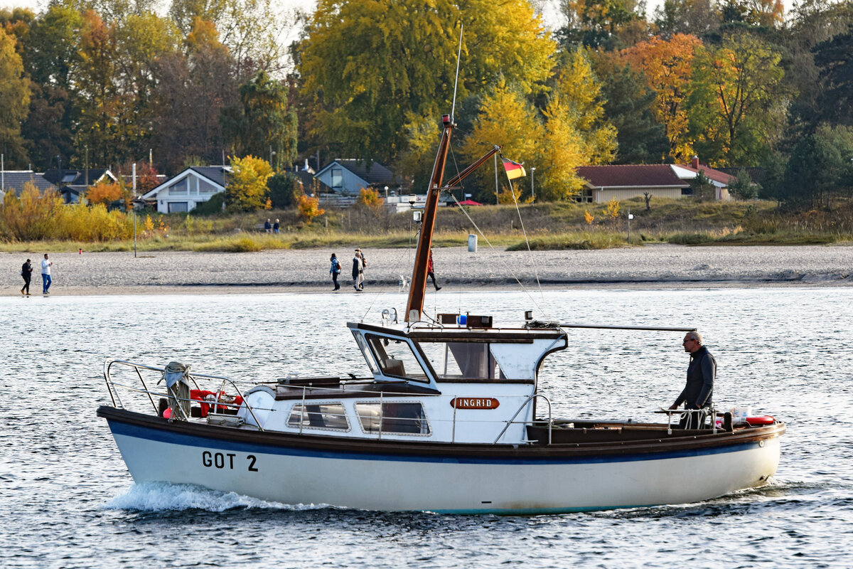 Fischereifahrzeug GOT 2 INGRID am 29.10.2021 in der Ostsee vor Lübeck-Travemünde