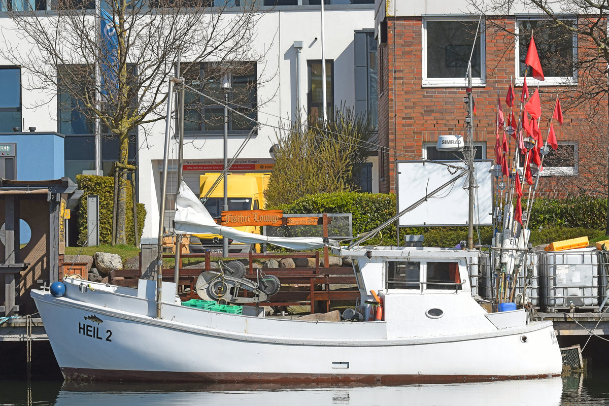 Fischereifahrzeug HEIL 2 am 20.04.2021 in Heiligenhafen (Ostsee)