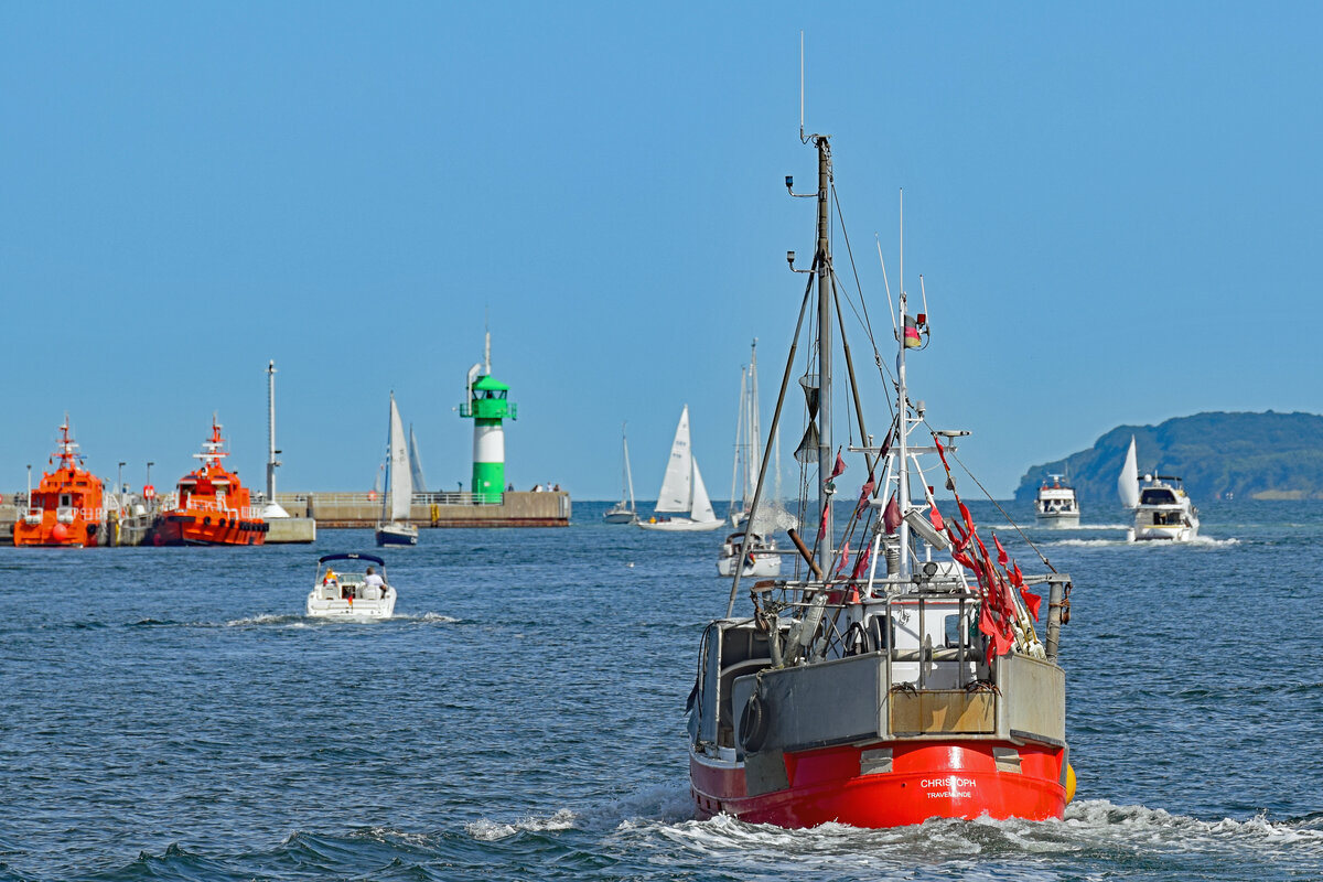 Fischereifahrzeug TRA 9 CHRISTOPH am 24.08.2021 im Hafen von Lübeck-Travemünde 