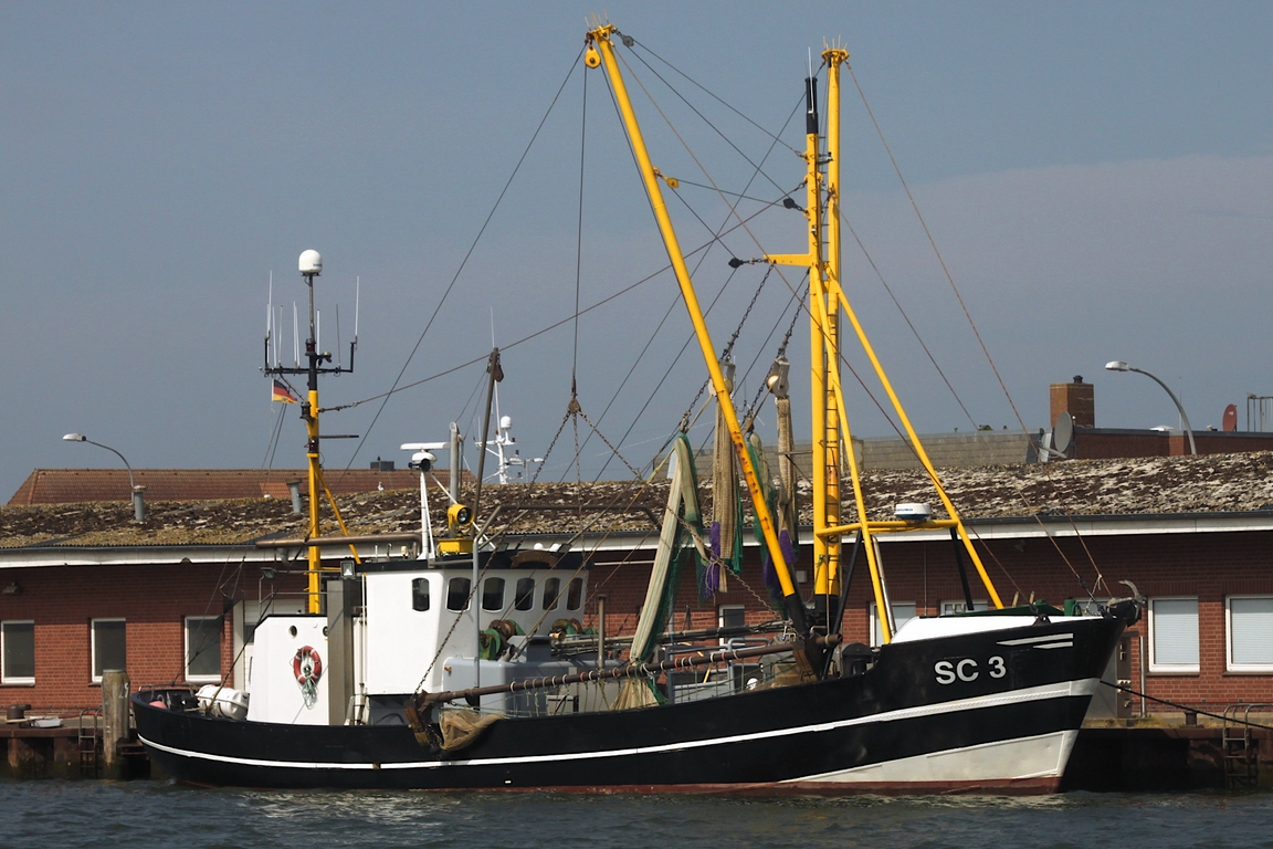 Fischereifahzeug („Fischkutter“) SC 3 / JAN MAAT; Datum: 25.07.2026; Aufnahmeort: Nordsee/Hafen B�sum, Deutschland. 