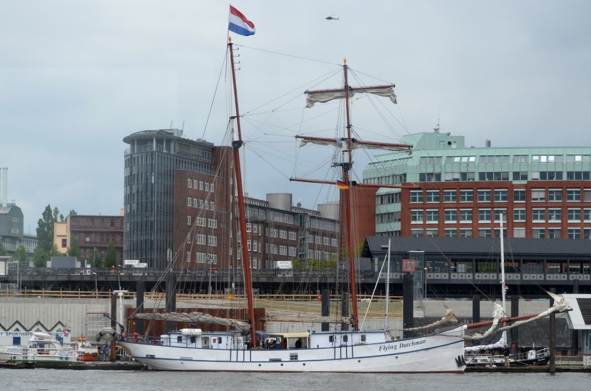 FLYING DUTCHMANN   Segelschiff   Hamburg-Hafen  04.05.2014