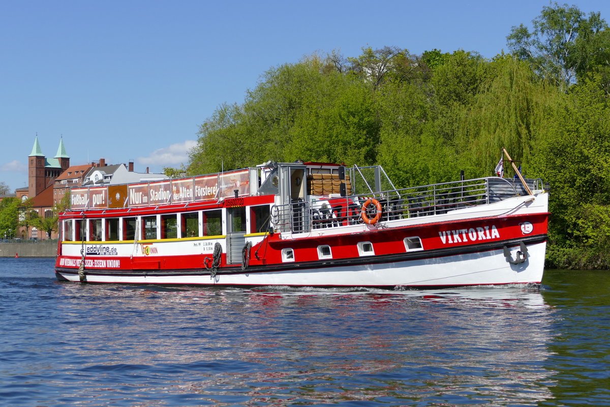 FMS Viktoria der Reederei eddyline, auf der Spree in Berlin im April 2017.