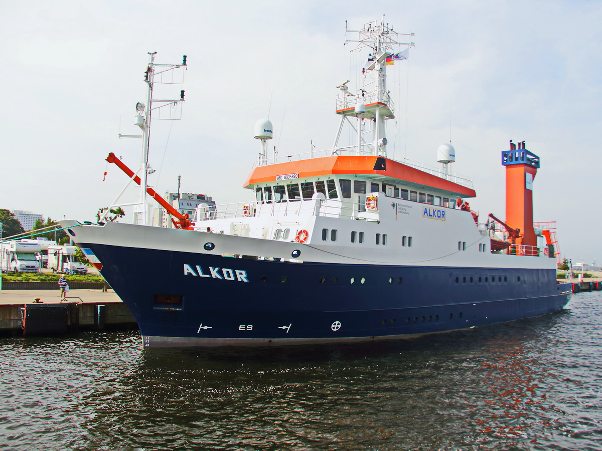 Forschungsschiff   Alkor  im Hafenbereich Rostock - Warnemündeam 30. August 2017.