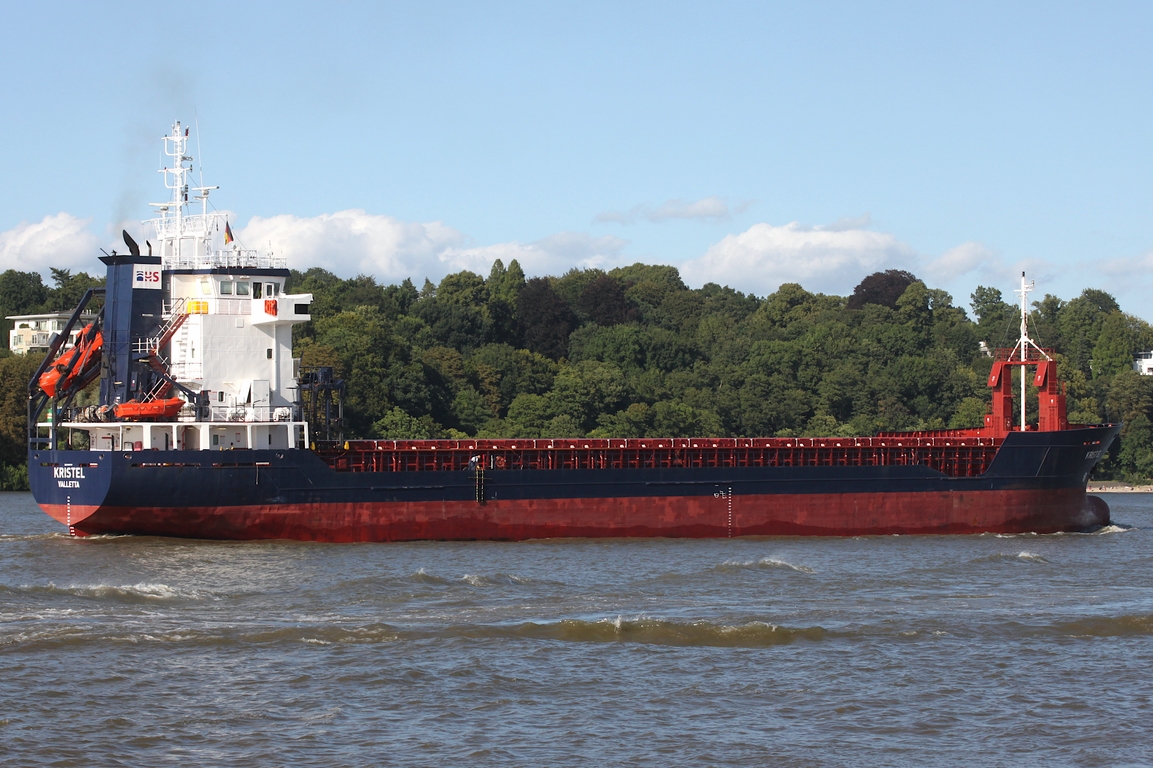 Frachtschiff KRISTEL (IMO 9191747); Datum: 10.08.2025; Aufnahmeort: Elbe/Hafen Hamburg, Deutschland.