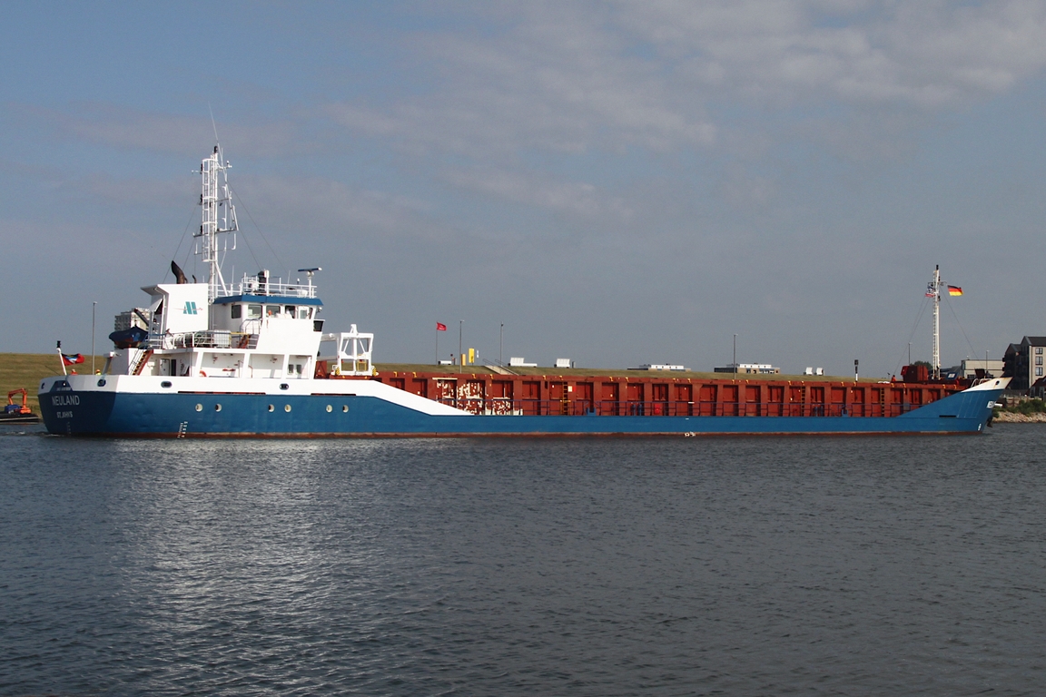 Frachtschiff NEULAND (IMO 9117959); Datum: 25.07.2026; Aufnahmeort: Nordsee/Hafen B�sum, Deutschland.