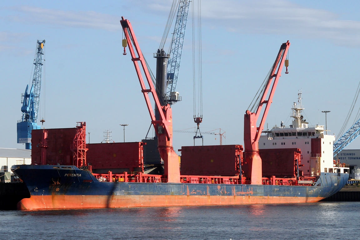 Frachtschiff POTENTIA (IMO 9431472); Datum: 07.09.2026; Aufnahmeort: Elbe/Hafen Hamburg, Deutschland.