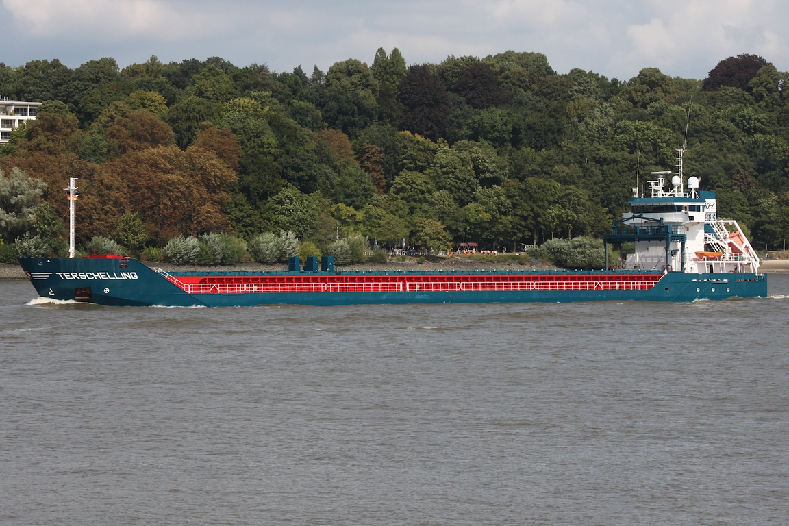 Frachtschiff TERSCHELLING (IMO 9313826); Datum: 30.08.2025; Aufnahmeort: Elbe/Hafen Hamburg, Deutschland.