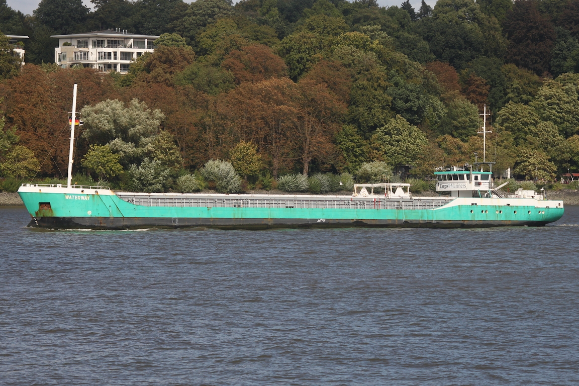 Frachtschiff WATERWAY (IMO 9143594); Datum: 18.09.2026; Aufnahmeort: Elbe/Hafen Hamburg, Deutschland.