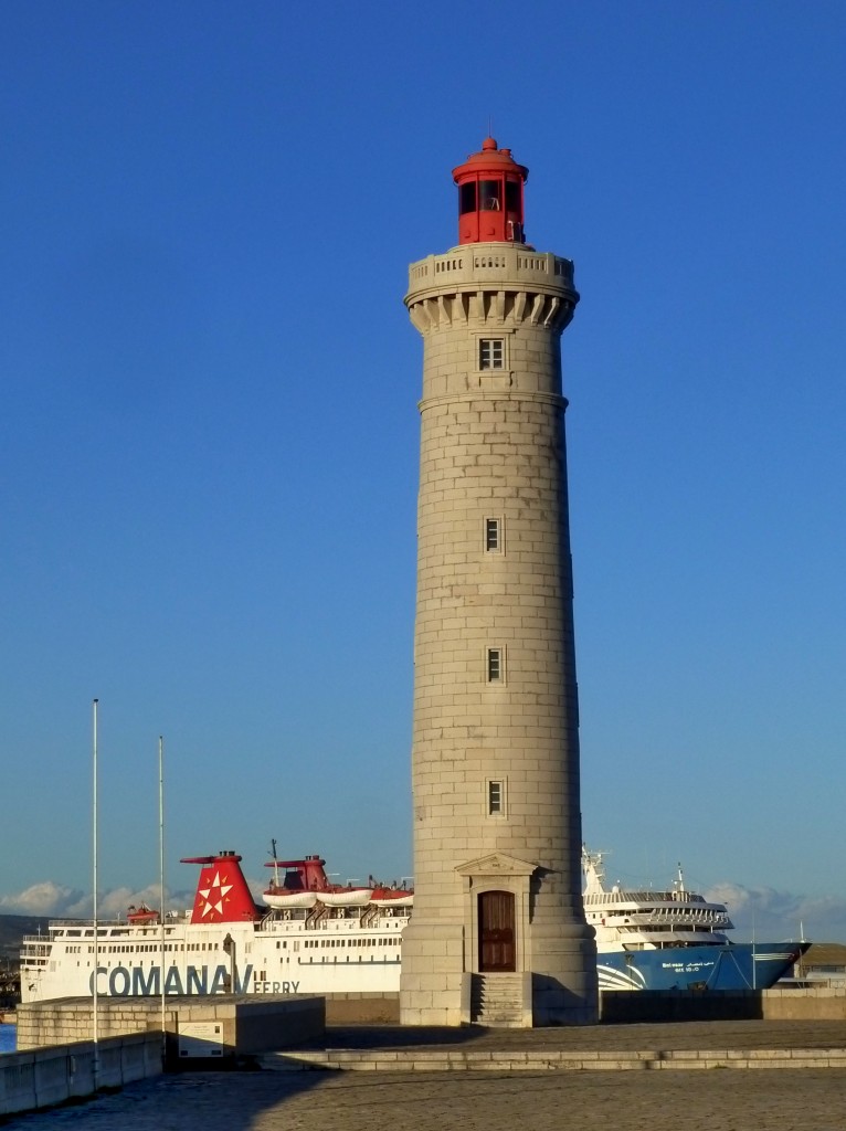 Frankreich, Languedoc, Hérault, Sète, Leuchtturm des Môle Saint-Louis in Sète(seit 1948). Höhe: 34 Meter. Reichweite: 15 Meilen. 04.02.2014
