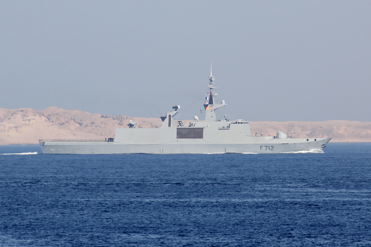 Französische Fregatte F 712 der LA-Fayette-Klasse kommt aus dem Golf von Akaba gesehen vor Sharm El Sheik 11.10.2014