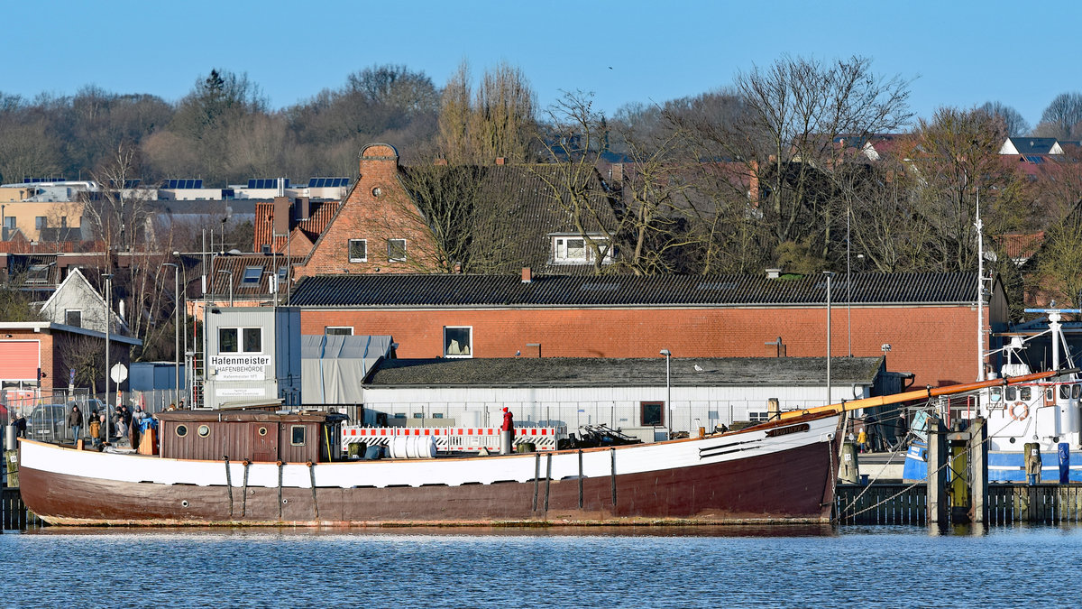 Galeasse FRIDTHJOF, Baujahr 1881,am 19.01.2020 im Hafen von Lübeck-Travemünde liegend