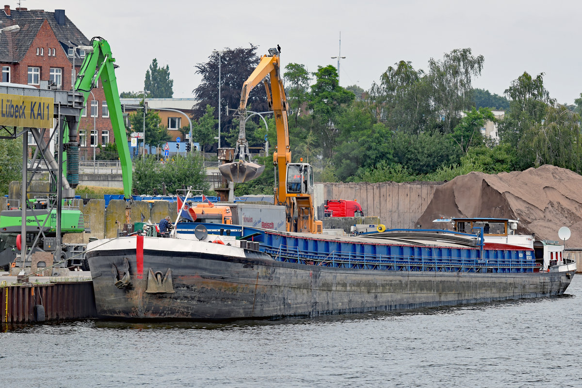 GEESTE (Europanummer 04023290) am 11.07.2019 im Hafen von Lübeck