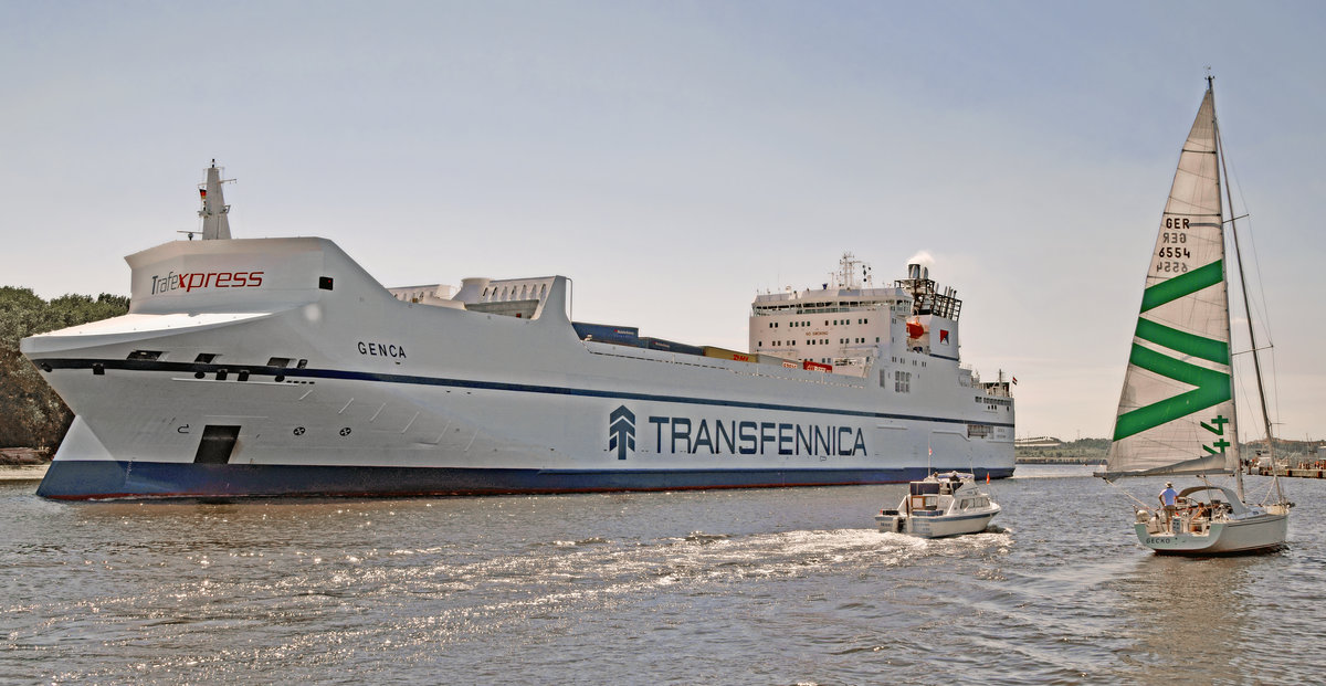 GENCA (IMO:9307372) am 09.07.2017 Lübeck-Travemünde auslaufend 