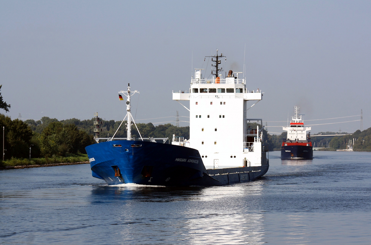 General Gargo Ship MIKHAIL LOMONOSOV (IMO:9216482)L.99,60 m B.16,91 m Flagge Russia Bauwerft.Kröger-Werft,Schacht-Audorf im NOK bei Schacht-Audorf in Richtung Schleuse Brunsbüttel am 08.09.2021