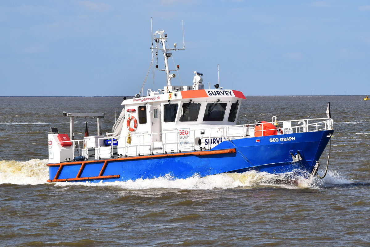 GEOGRAPH , Vermessungsschiff ,  MMSI 218084000 , 18 x 6m , 30.05.2020 , Cuxhaven 