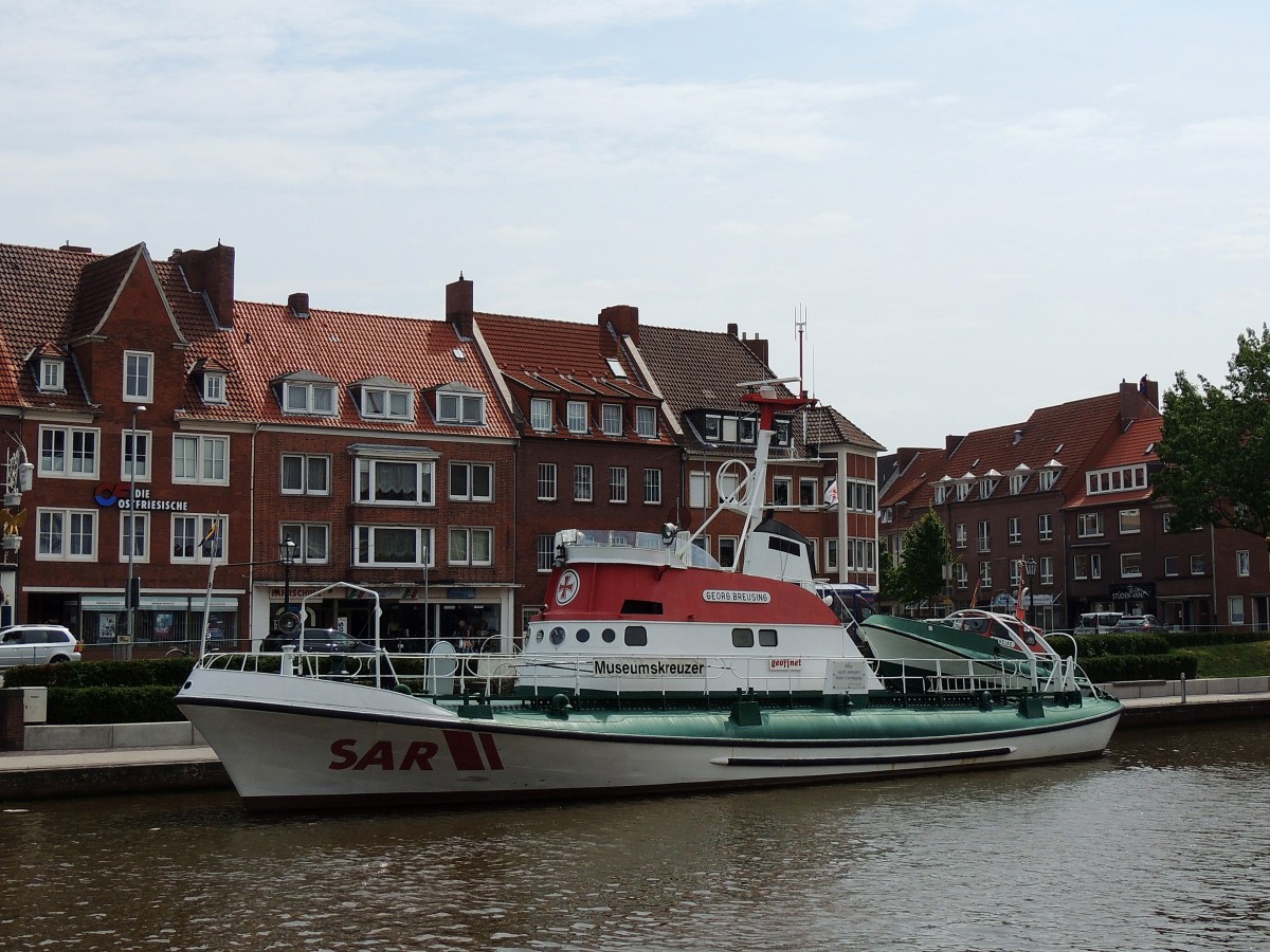 GEORG-BREUSING ehem. Seenotretterschiff (L=27; B=5,6m; 2400PS; Stapellauf 1963) nun als Musuemskreuzer im Hafen von Emden; 150617