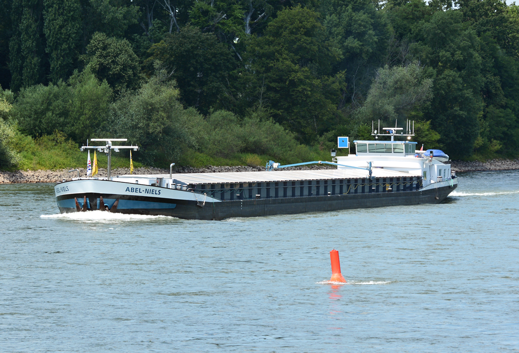 GMS  Abel-Niels  auf dem Rhein bei Bad Honnef - 01.07.2014