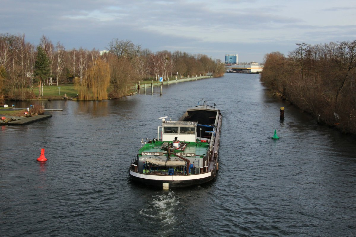 GMS Altmark (04031260 , 80 x 8,20m) am 24.01.2018 auf der Havel in Berlin nördlich der Freybrücke auf Bergfahrt.