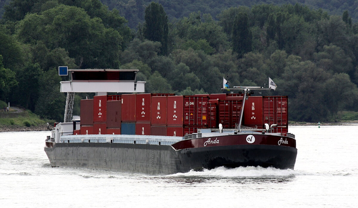 GMS ANDA (ENI:02332439) L134,95 m B. 11,45 T 3878 Flagge Niederlande auf dem Mittelrhein zu Berg am 10.06.2022 in Andernach.