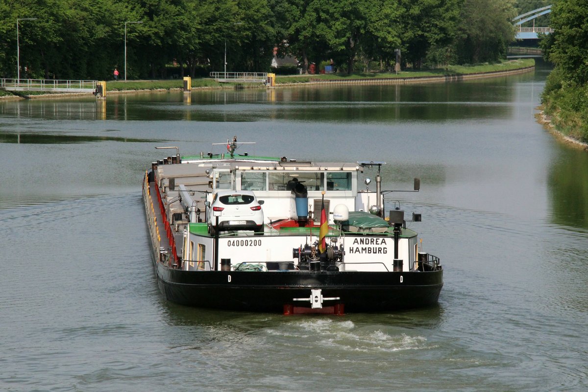 GMS Andrea (04000200) am 12.05.2018 nach dem Verlassen der Schleuse Bevergern im Dortmund-Ems-Kanal zu Tal Richtung Schleuse Rodde.