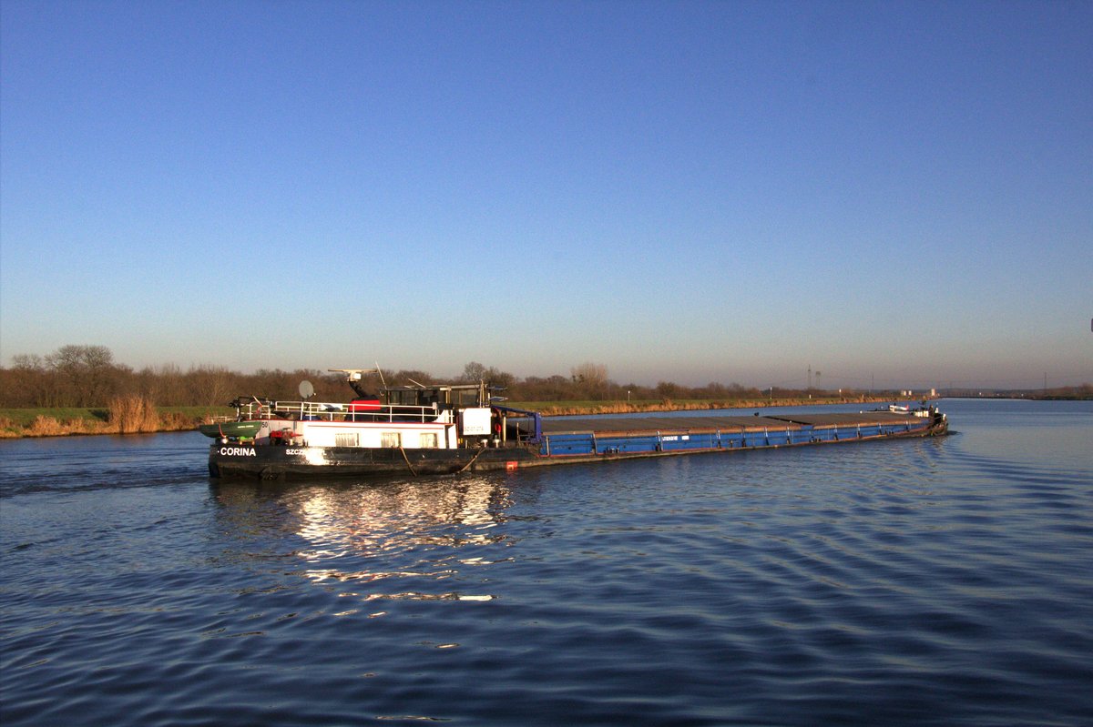 GMS Andrea-Corina (04200950 , 77,02 x 8,20m) am 05.12.2019 im Mittellandkanal zu Berg kurz vor der Einfahrt in den Rothenseer Verbindungskanal / Oberwasser der Schleuse Rothensee.