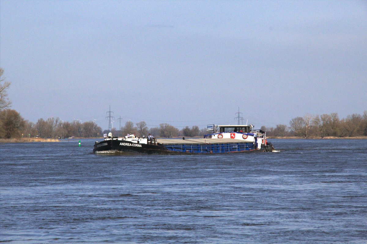 GMS Andrea-Corina (04200950 , 77,02 x 8,20m) am 18.03.2020 auf Elbe-Bergfahrt zw. Niegripp und Glindenberg.