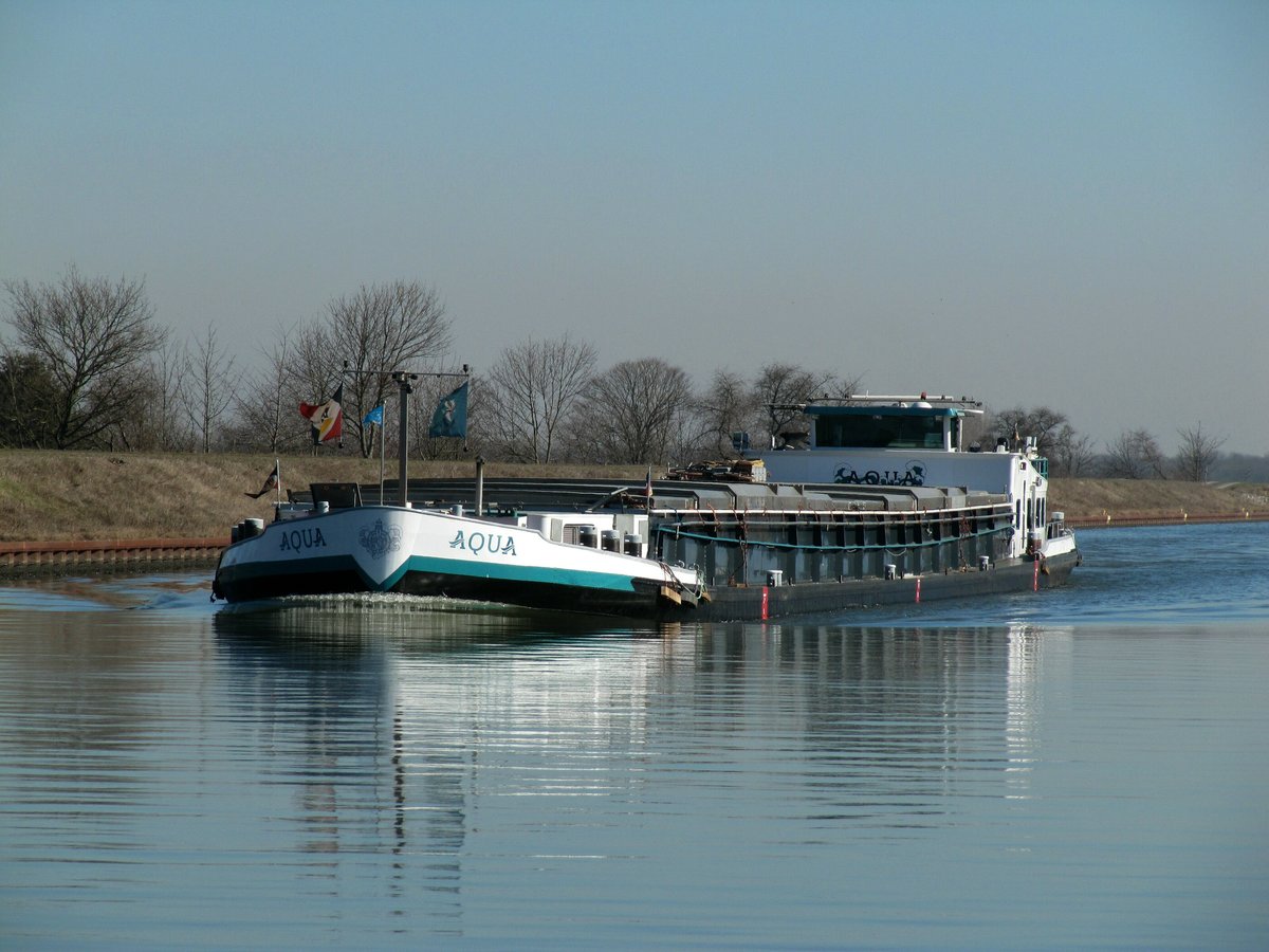 GMS Aqua (02314489 , 80 x 8,2m) am 27.02.2019 im Mittellandkanal Höhe Elbeu auf Talfahrt.