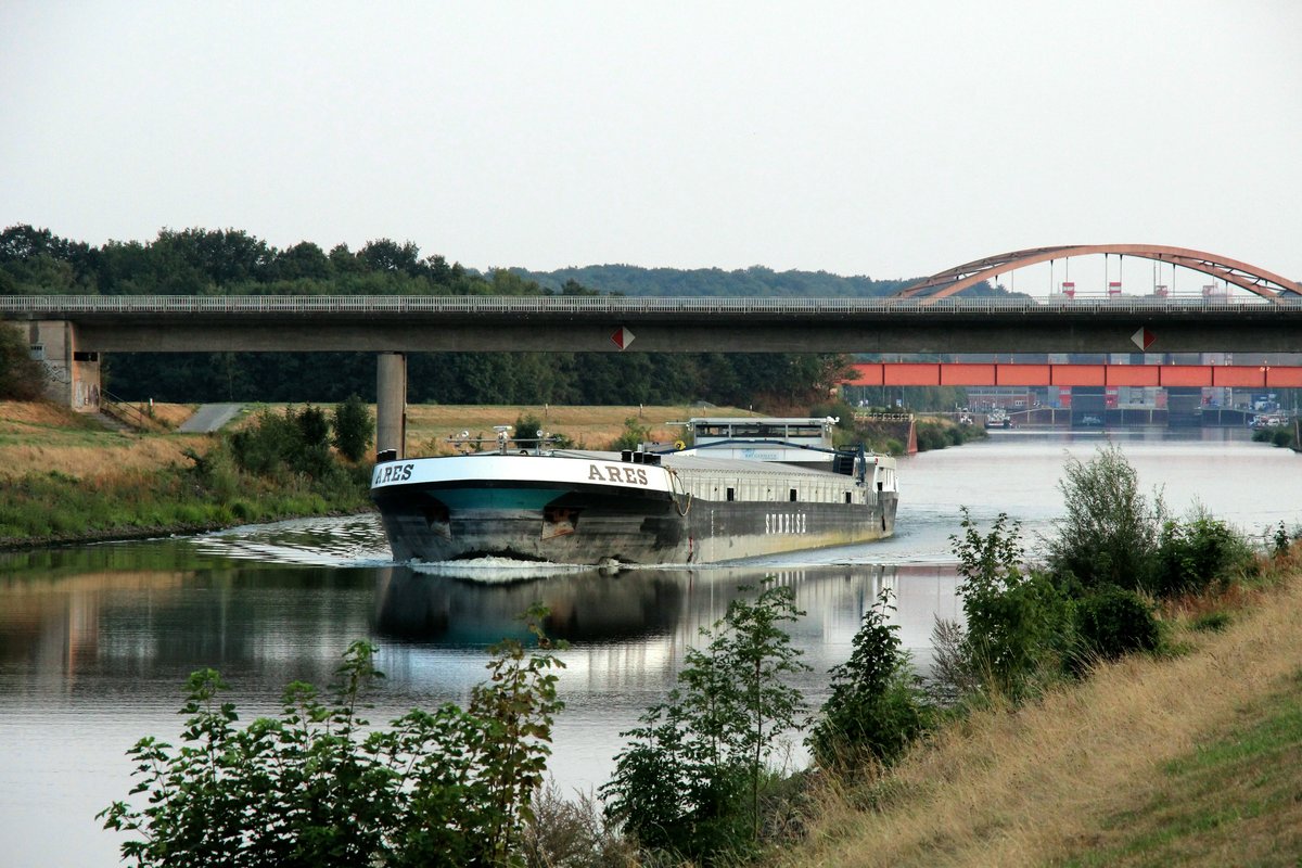 GMS Ares (04812510 , 99,88 x 11,44m) am 23.08.2018 nach dem Verlassen des Schiffshebewerkes Scharnebeck im Elbe-Seitenkanal auf Talfahrt.