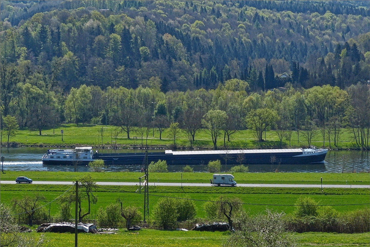 GMS ARISTO ENI 02326985; L 105 m; B 10,5 m; T 2406; Bj 2005, in Leerfahrt flussaufwärts an Wasserliesch vorbei.  21.04.2019