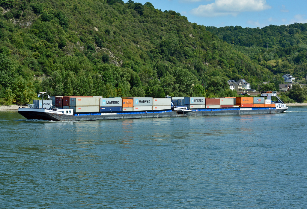 GMS Arizona II auf dem Rhein bei Remagen - 05.08.2015