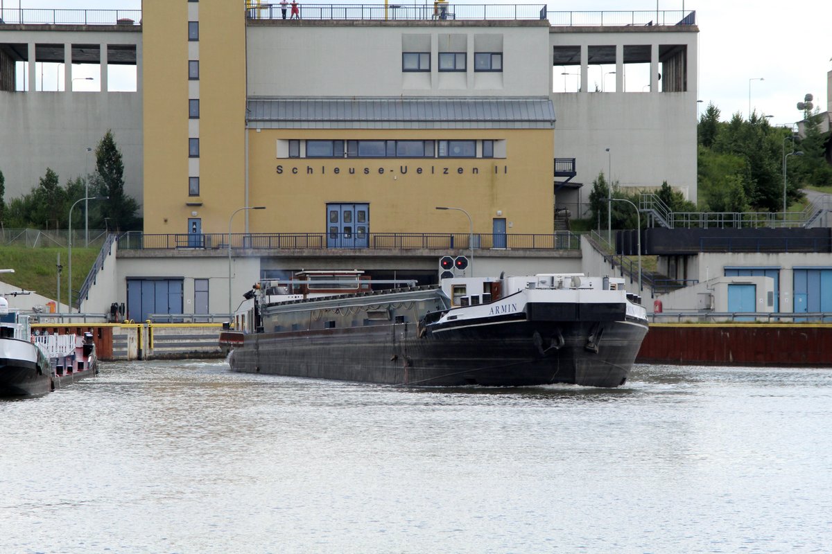 GMS ARMIN (05116740 , 85 x 9,5m) am 19.07.2016 nach dem Verlassen der Schleuse Uelzen II . Das Fzg. setzte seine Talfahrt im ESK fort. 