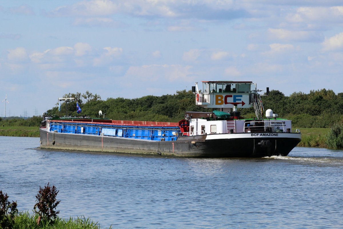 GMS BCF Amazone (04700050 , 100 x 9,50m) am 28.08.2017 im MLK bei km 318 mit Fahrtrichtung Haldensleben / WOB in Fahrt.