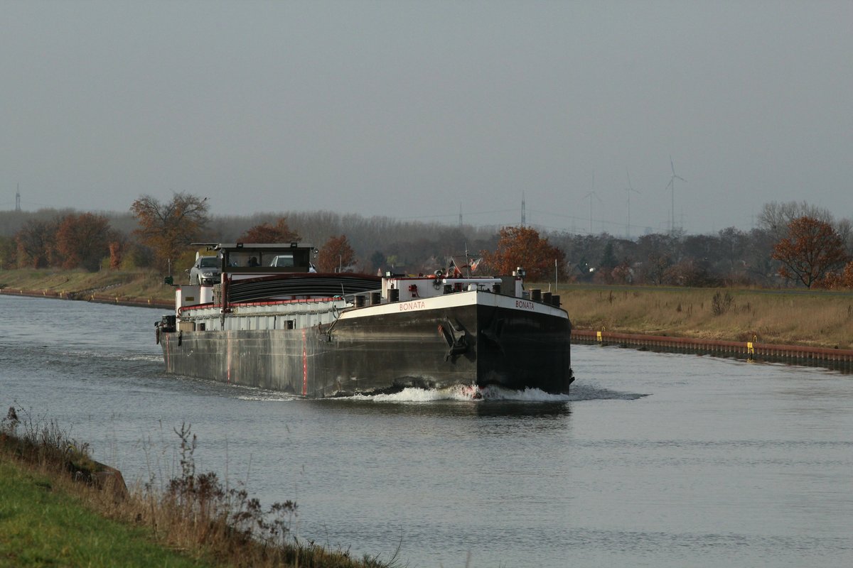 GMS Bonata (04022740 , 80 x 8,20m) am 24.11.2016 auf dem Mittellandkanal am km 318 mit Fahrtrichtung Trogbrücke unterwegs.