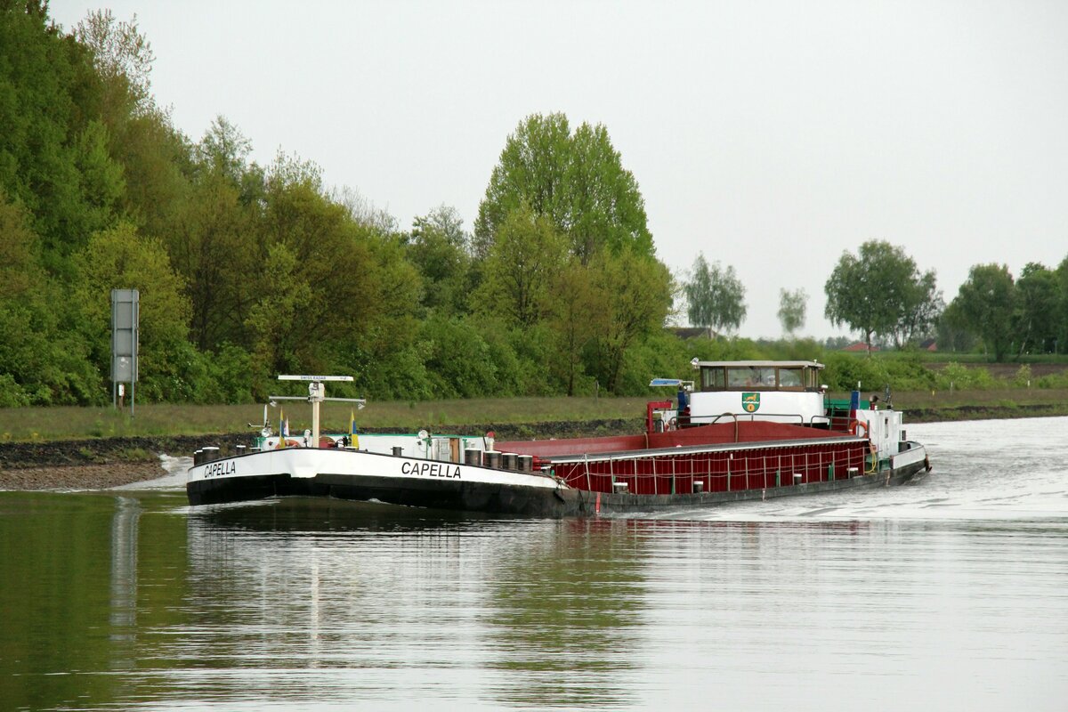 GMS  CAPELLA  (04013430 , 85 x 9,50m) befuhr am 19.05.2021 den  ELBE-SEITENKANAL  zw. Lüder und Bad Bodenteich zu Tal.