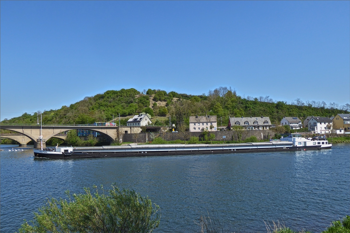 GMS CHEYENNE ENI 02318591; L 85 m: B 8 m; T 1304; überquert am 21.04.2019 Flussaufwärts auf der Mosel die deutsch luxemburgische Grenze bei Wasserbillig.