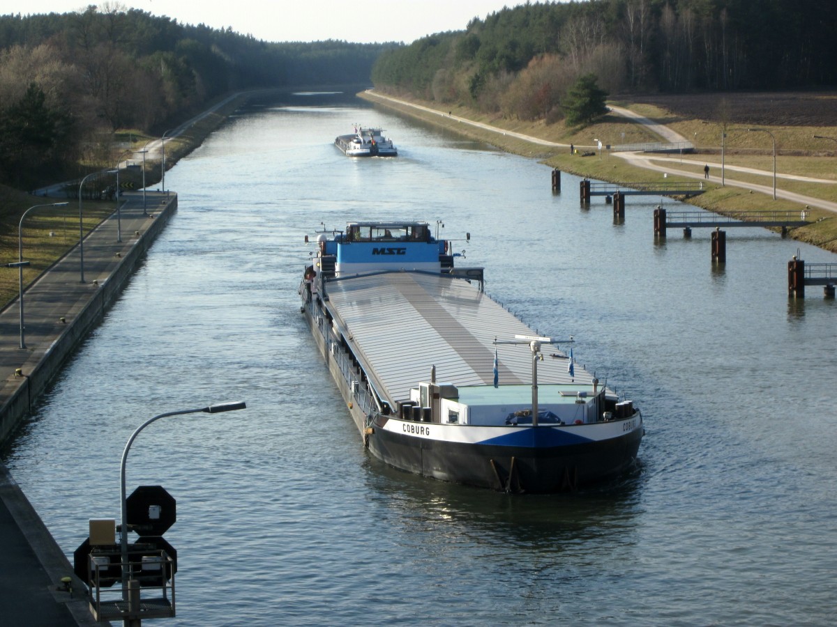 GMS Coburg (04503710 , 86 x 10,5m) fuhr am 18.03.2015 im Main-Donau Kanal zur Bergschleusung in die Schleuse Eckersmühlen ein. 