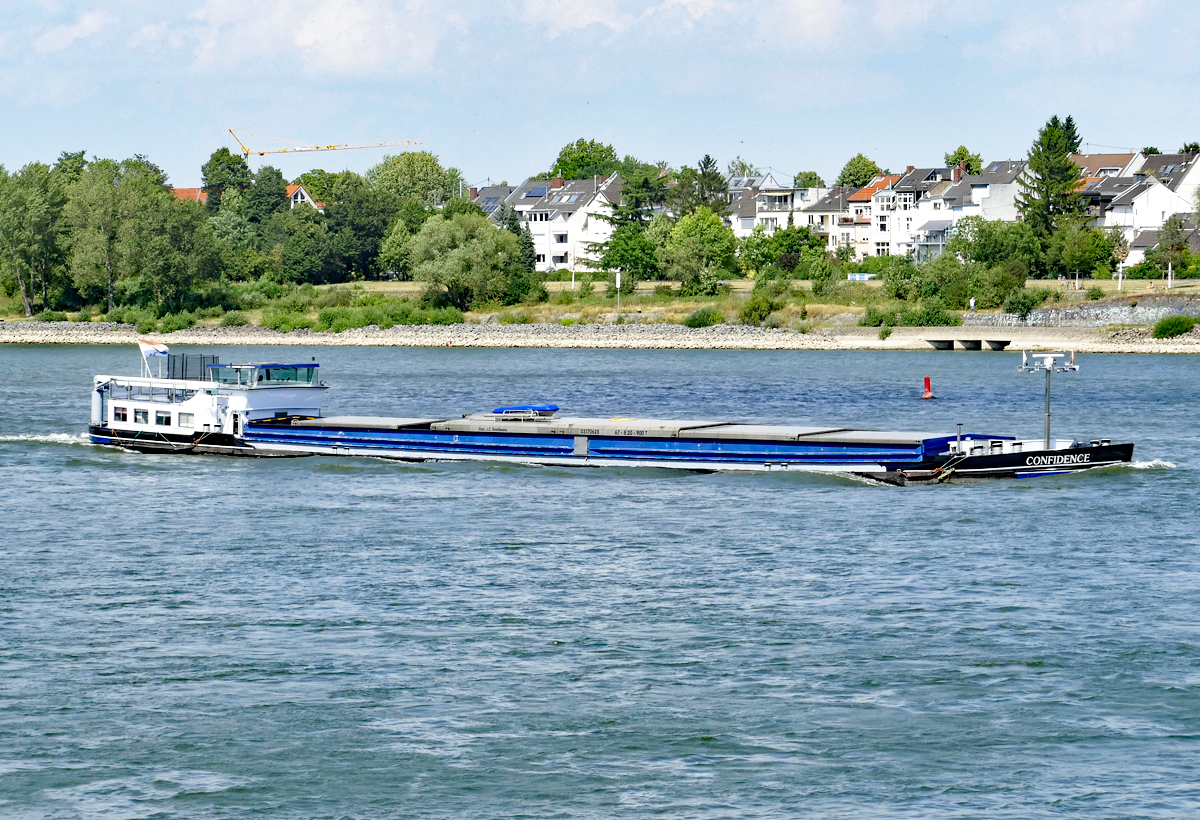 GMS  Confidence  auf dem Rhein in Bonn - 07.07.2017