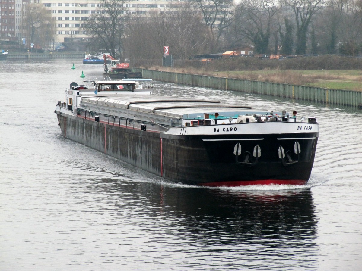 GMS Da Capo (04300130 , 79 x 8,20m) am 19.01.2015 auf der Havel in Berlin-Spandau zu Tal.