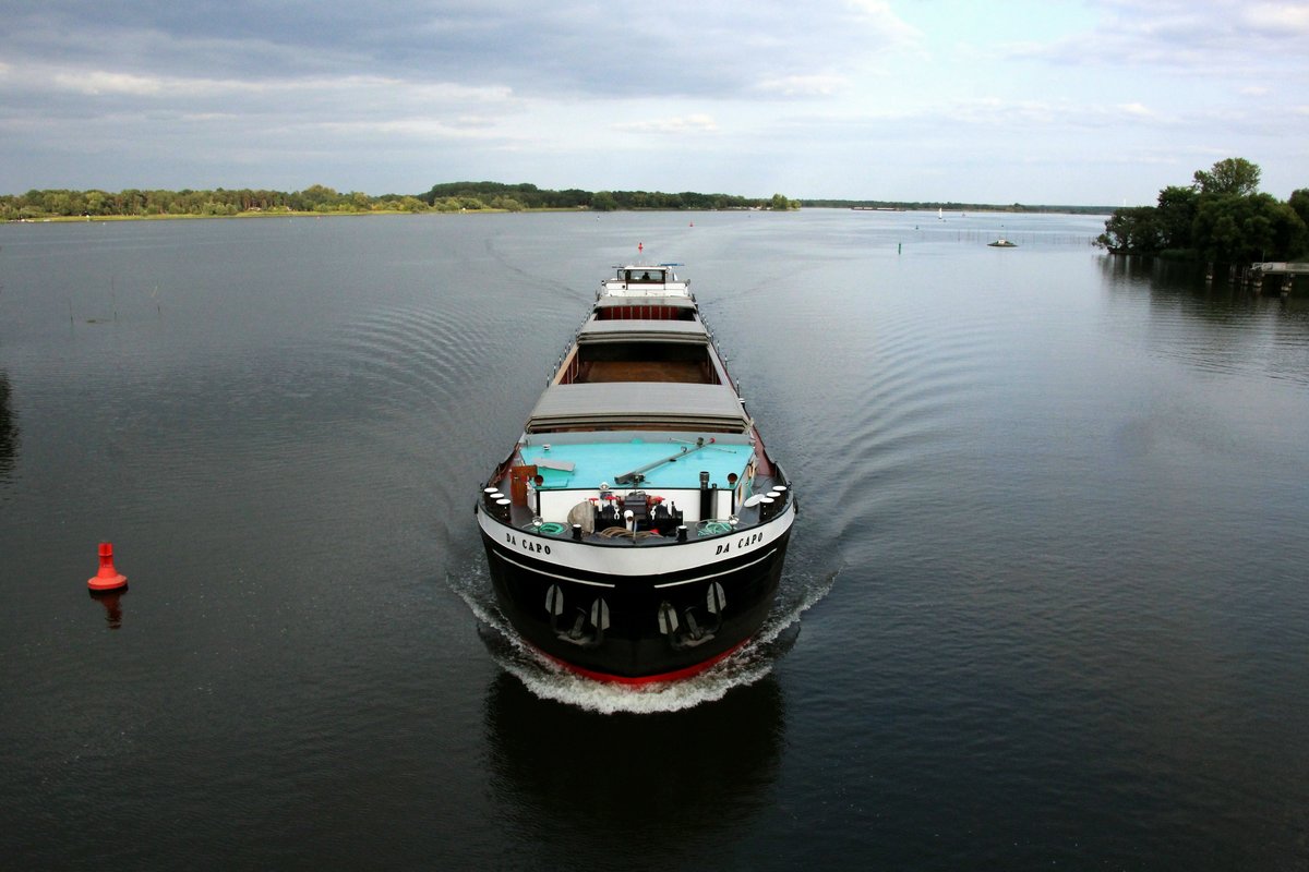 GMS Da Capo (04300130 , 79 x 8,20m) am 28.08.2018 im Plauer See / Elbe-Havelkanal kurz vor dem Unterqueren der Seegartenbrücke bei Kirchmöser-West.