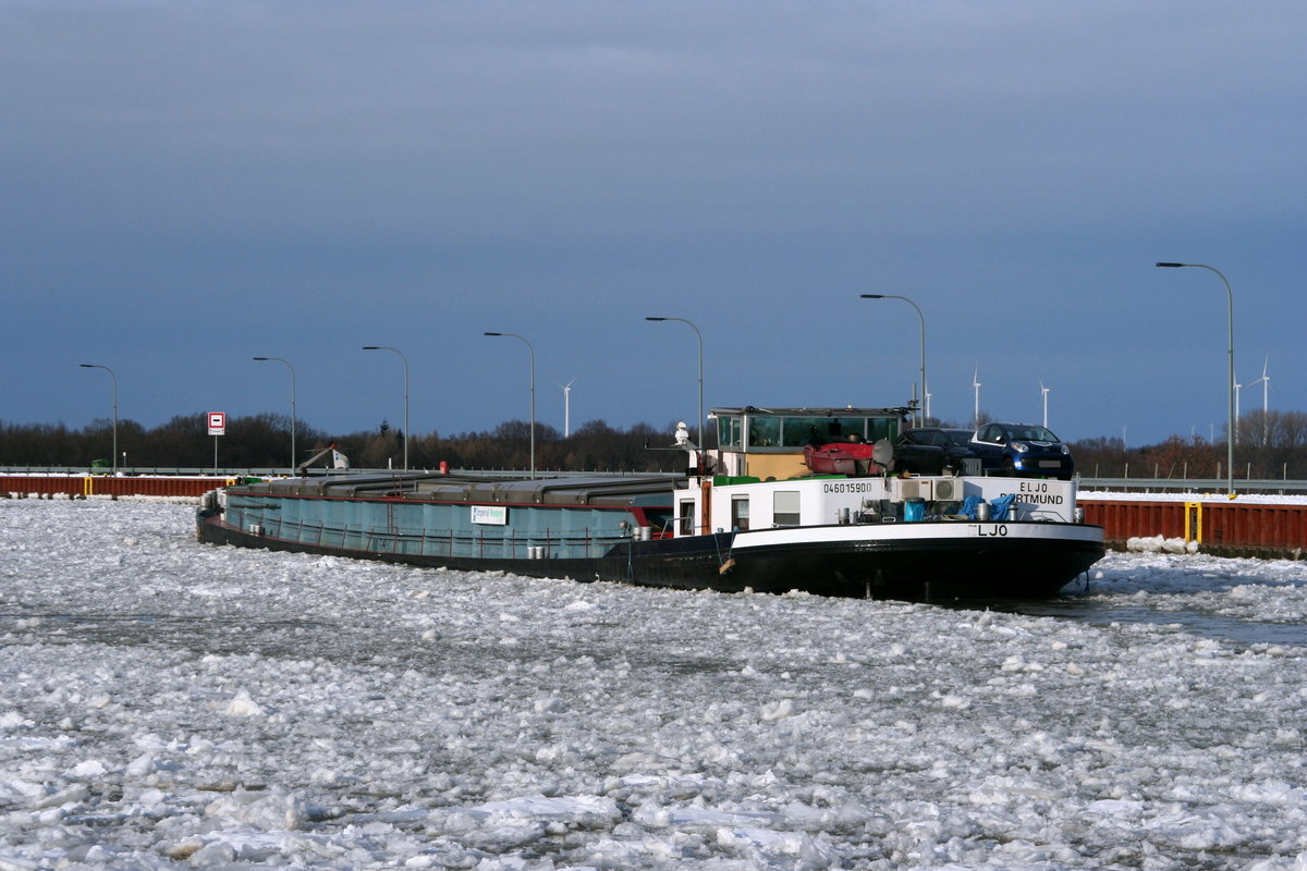 GMS Eljo (04601590 , 79,92 x 9,50m) am 07.03.2010 im Oberen Vorhafen der Schleuse Uelzen / Elbe-Seitenkanal auf Talfahrt.