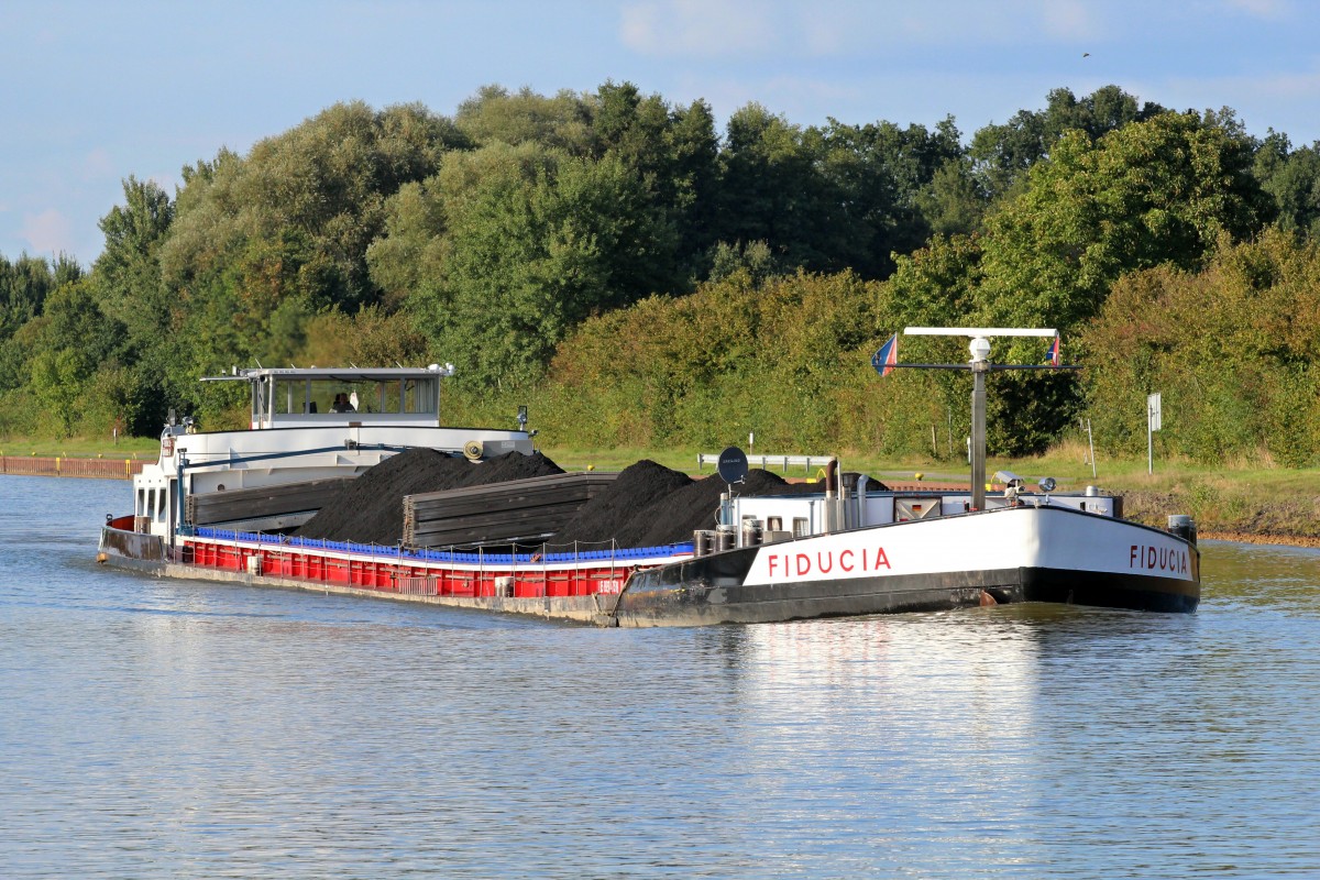 GMS Fiducia (04503100 , 85 x 9,50m) am 11.09.2014 im ESK zw. Bad Bodenteich u. Lüder auf Bergfahrt.